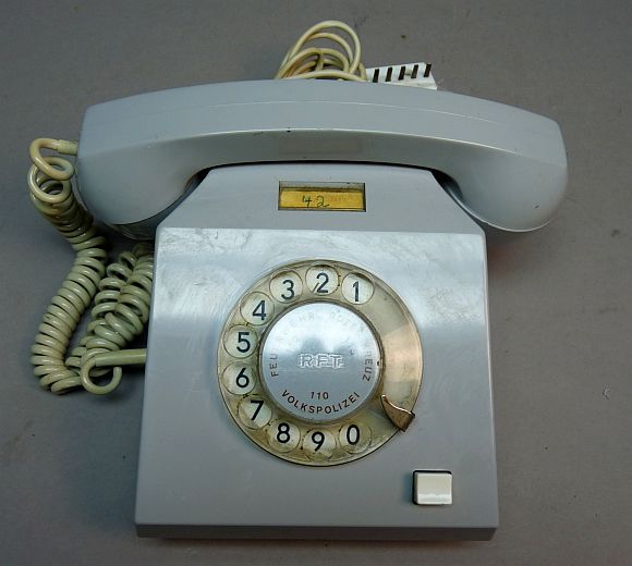 Vintage RFT Draaischijftelefoon uit 1980 Originele DDR Telefoon