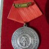 Medaille met spange 20 jaar Kampfgruppen - Afbeelding 3