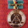 DDR LPG medaille voor ,,ausgezeichnete leistungen,, in brons - Afbeelding 3