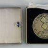 Penning fur hervorragende leistungen VVB automobilbau IFA Karl Marx Stadt met extra IFA pin