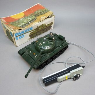 DDR PIKO T62 speelgoed tank met afstandbediening