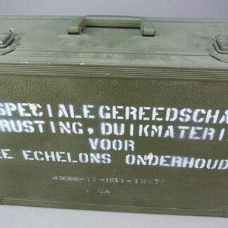 Uitgaand voor eeuwig Piraat Aluminium koffer met reparatie materiaal voor (droog) duikpakken -  Militaria 4 You