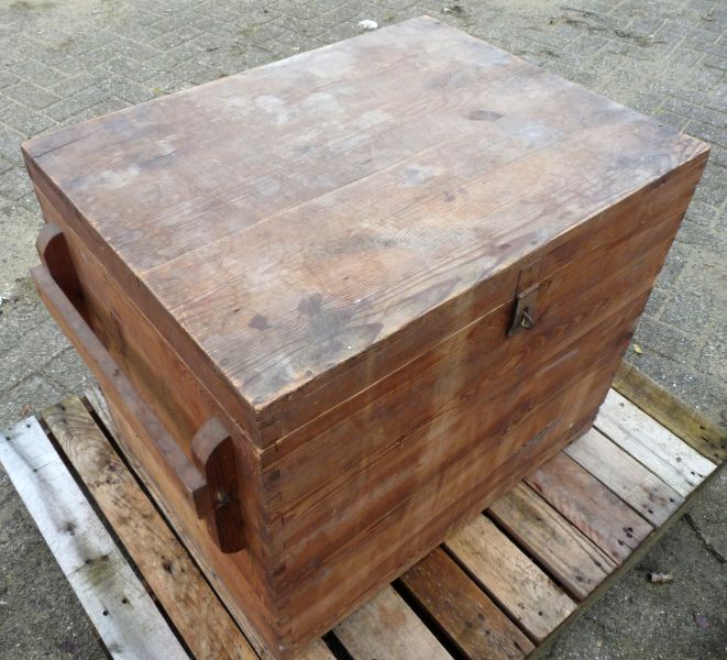 Dijk Watt winnaar Vintage houten kist, jaren 30/40 - Militaria 4 You